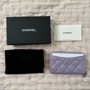 Chanel Zipped Card Holder Purple